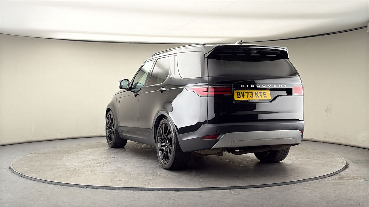 More views of Land Rover Discovery