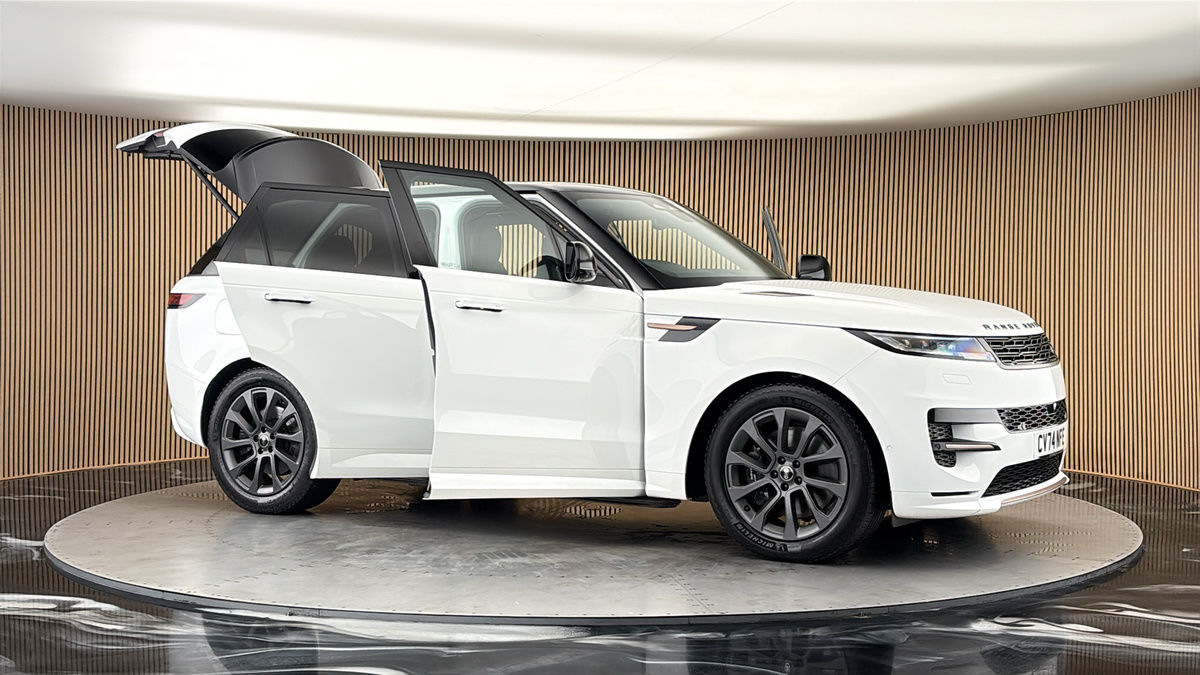 More views of Land Rover Range Rover Sport