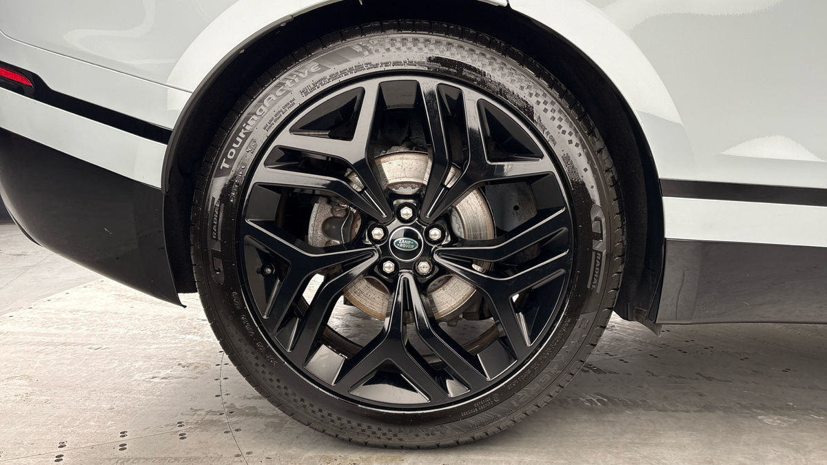 Land Rover Range Rover Velar Image 10