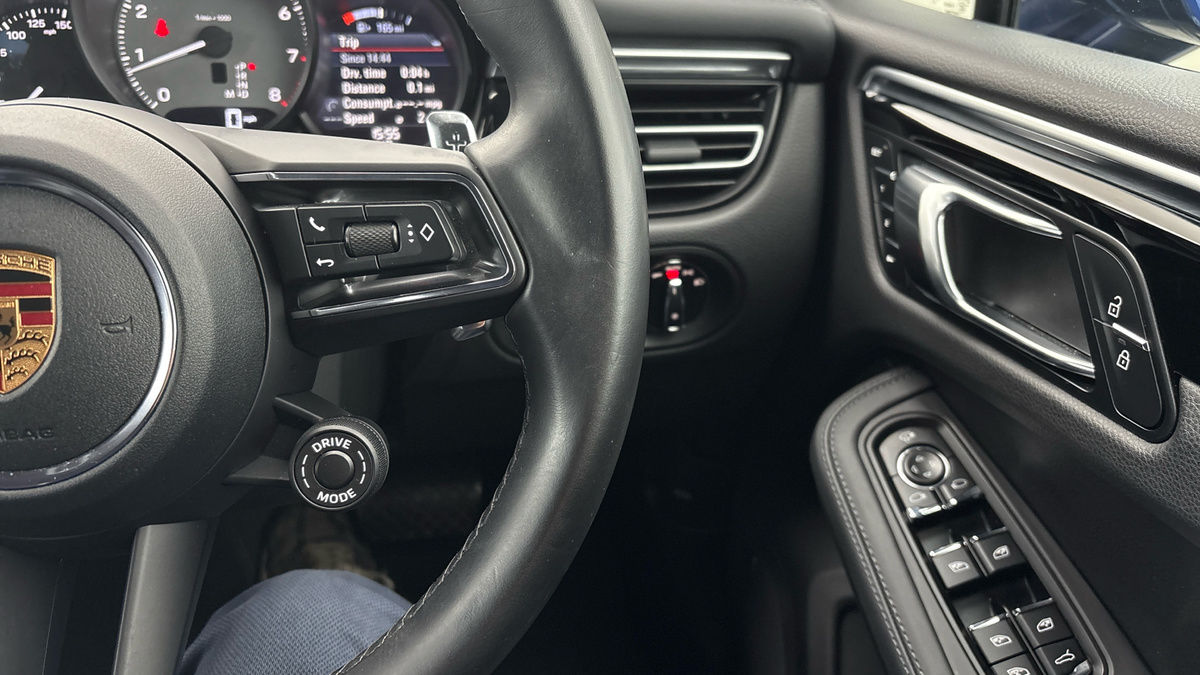 Porsche Macan Image 14