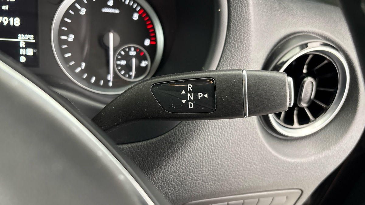 Mercedes-Benz Vito Image 6