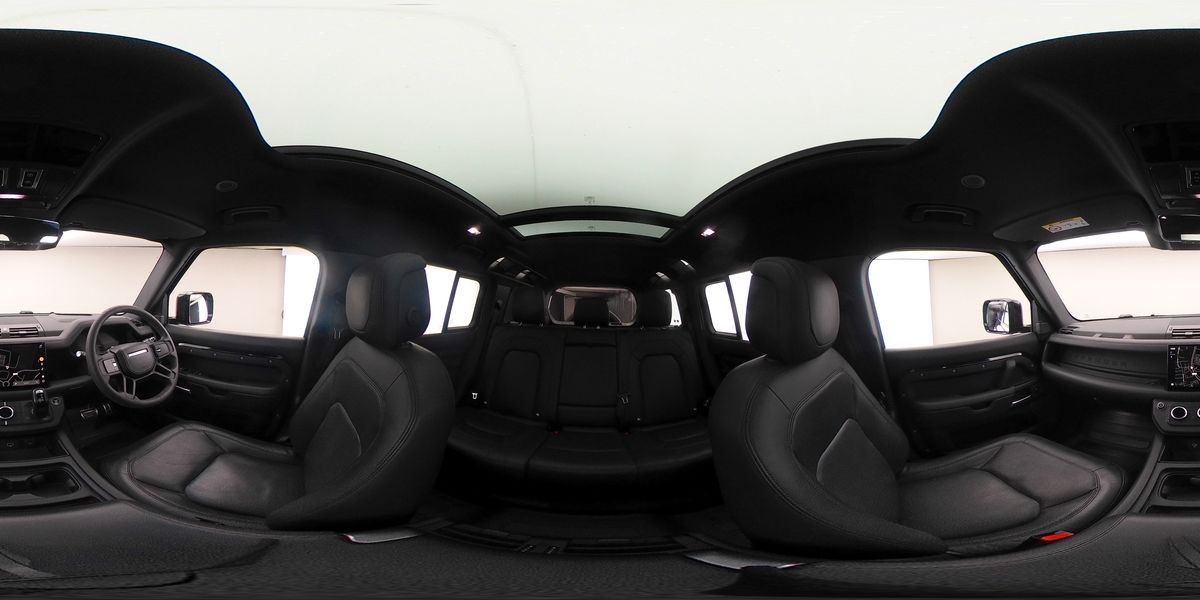 More views of Land Rover Defender 110