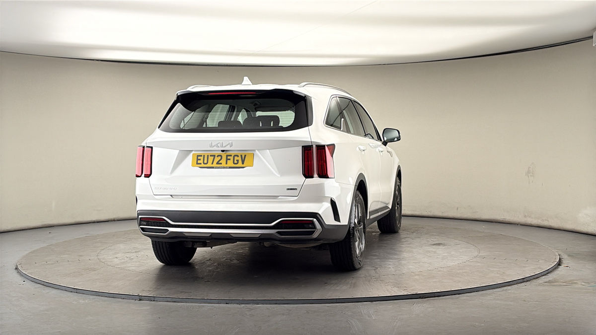 More views of Kia Sorento