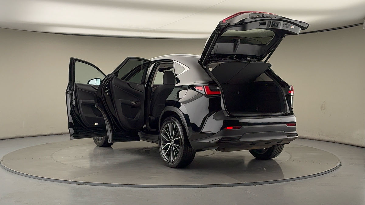 Lexus NX Image 23