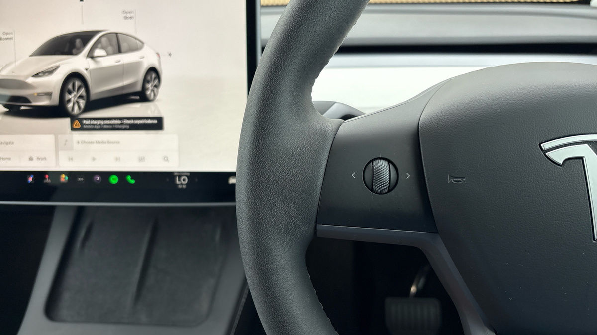Tesla Model Y Image 13
