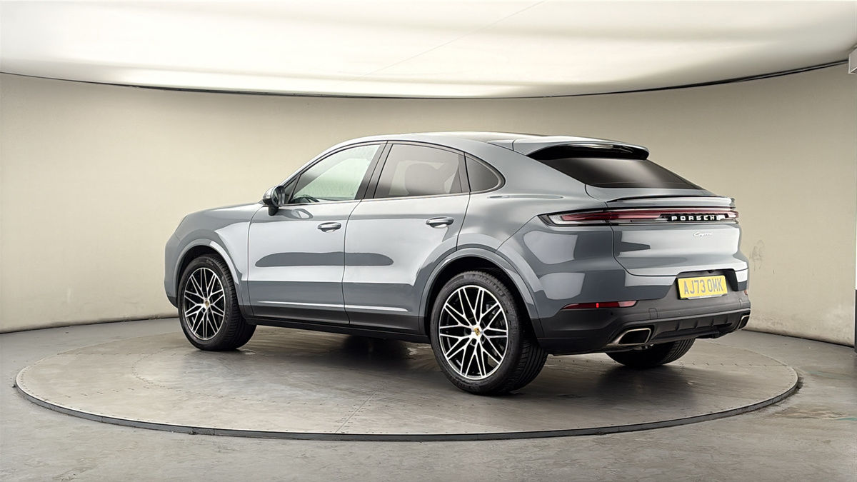 More views of Porsche Cayenne