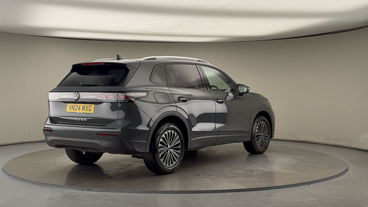 More views of Volkswagen Tiguan