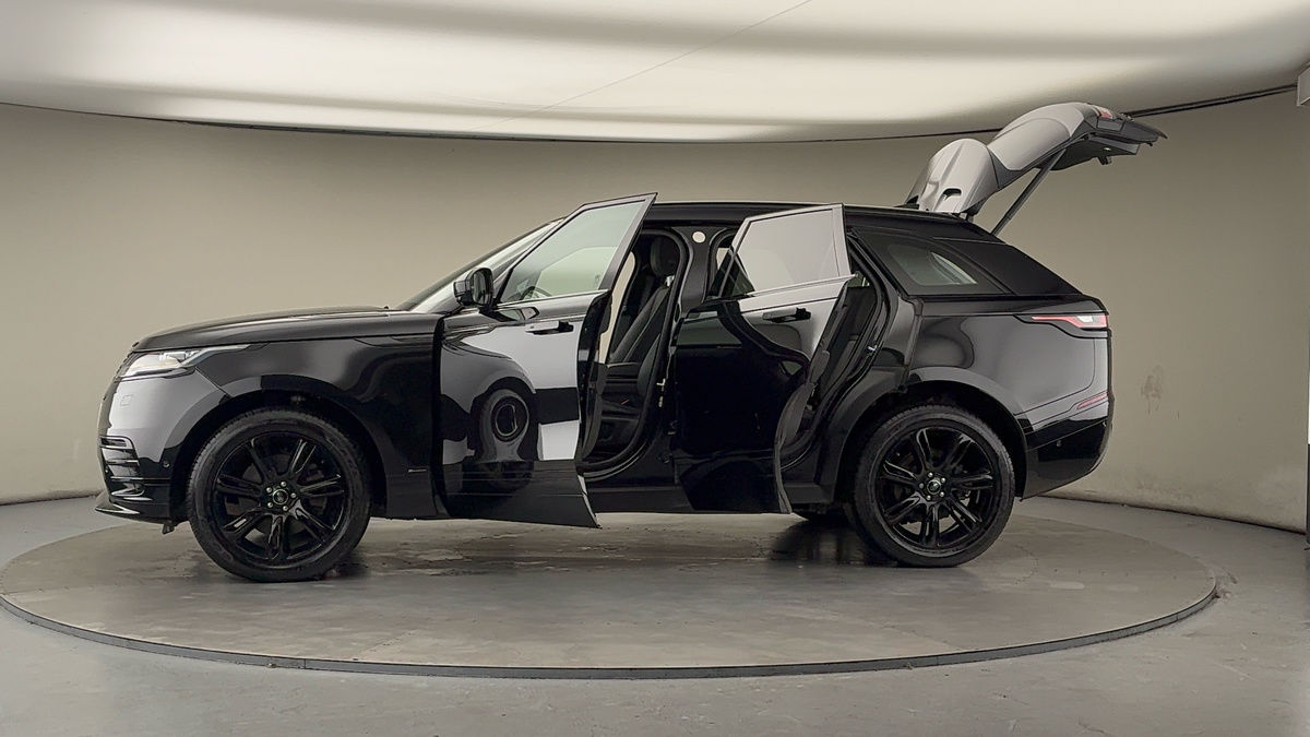 More views of Land Rover Range Rover Velar