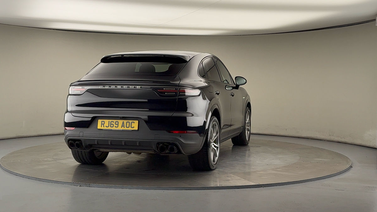 More views of Porsche Cayenne