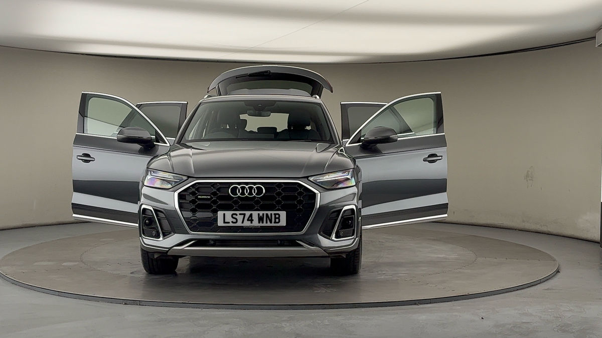 More views of Audi Q5