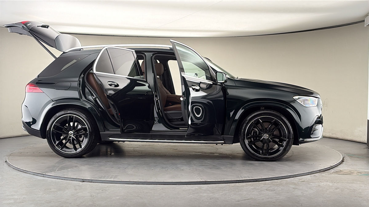 More views of Mercedes-Benz GLE