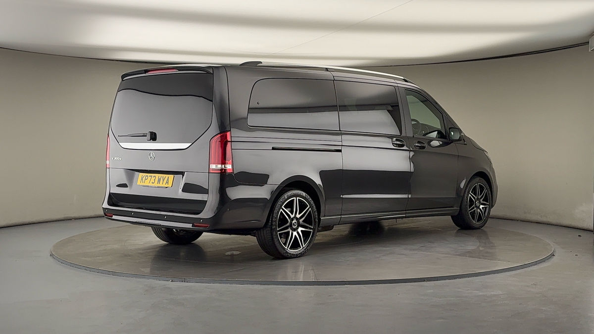 Mercedes-Benz V Class Image 21