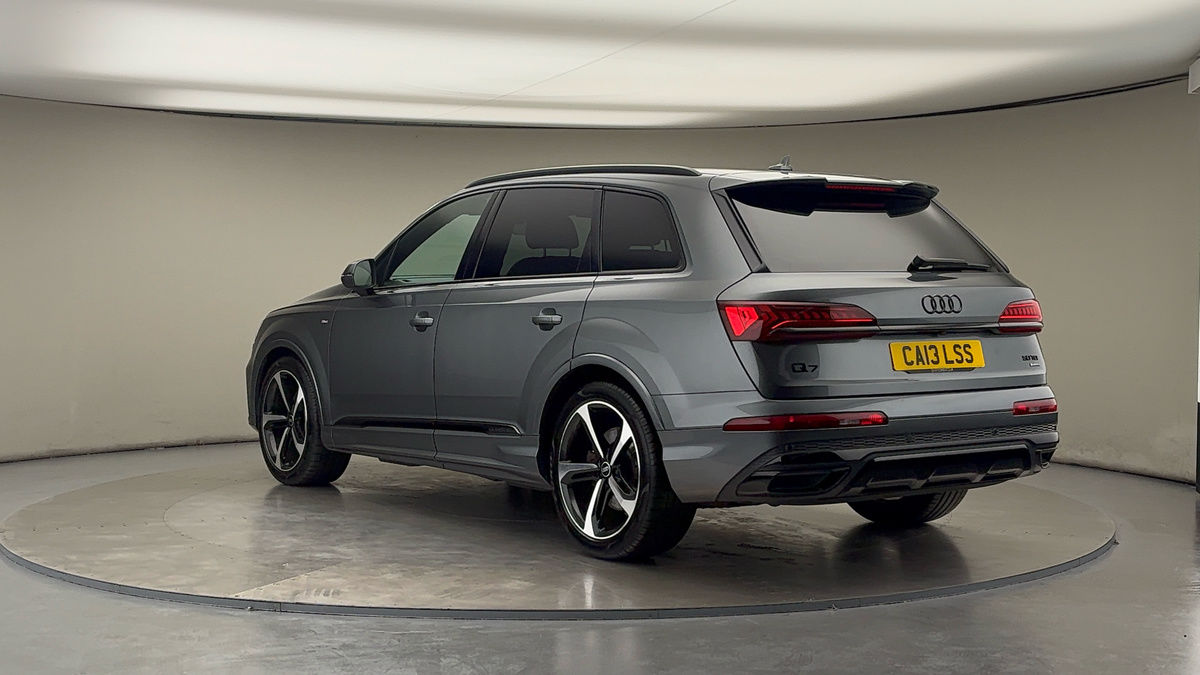 Audi Q7 Image 2