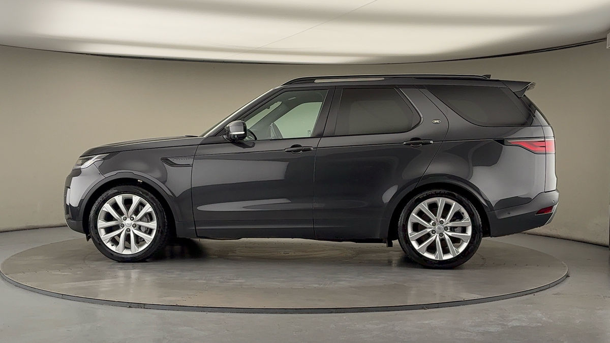 More views of Land Rover Discovery