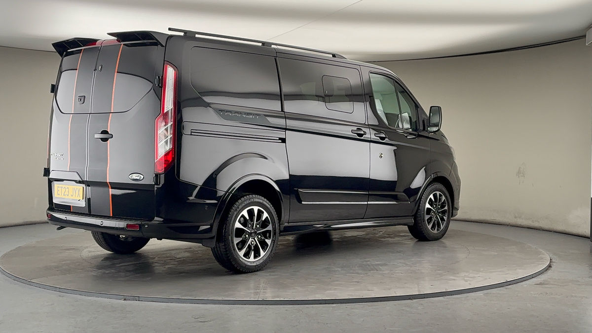 Ford Transit Custom Image 21