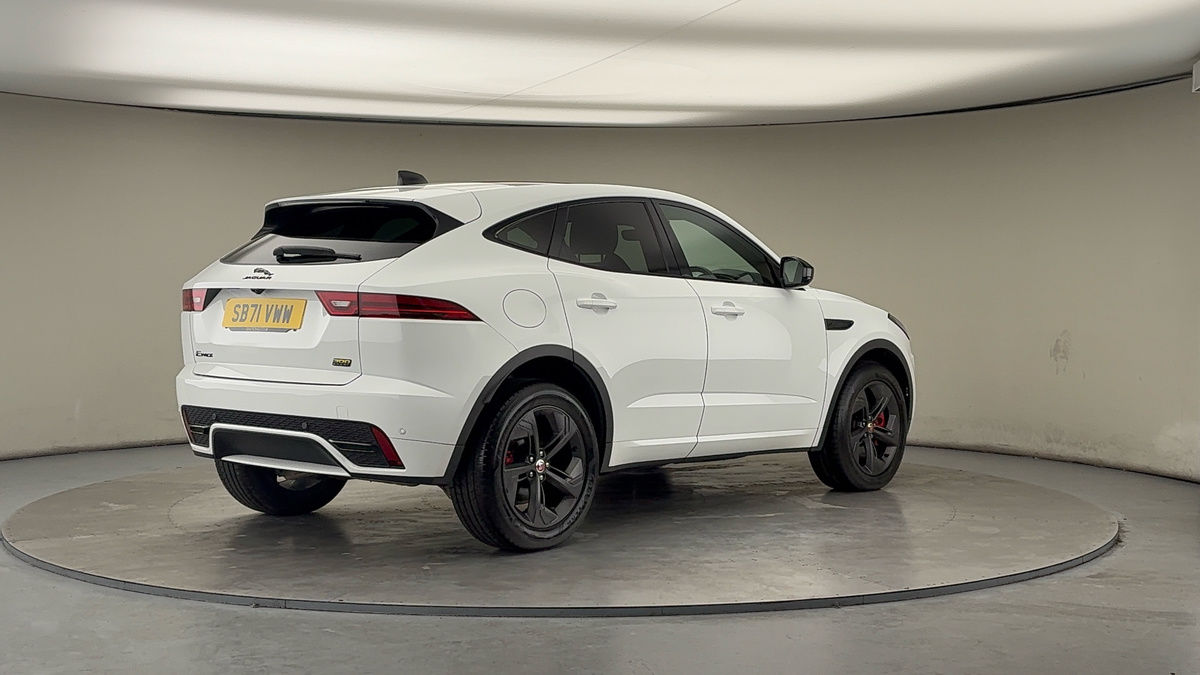 Jaguar E-PACE Image 21