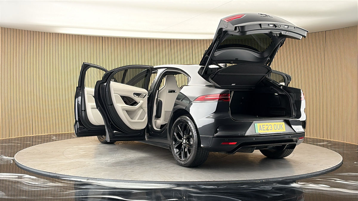 Jaguar I-PACE Image 23