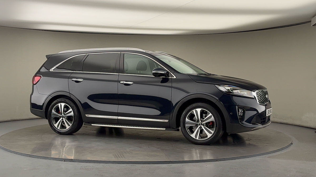 More views of Kia Sorento