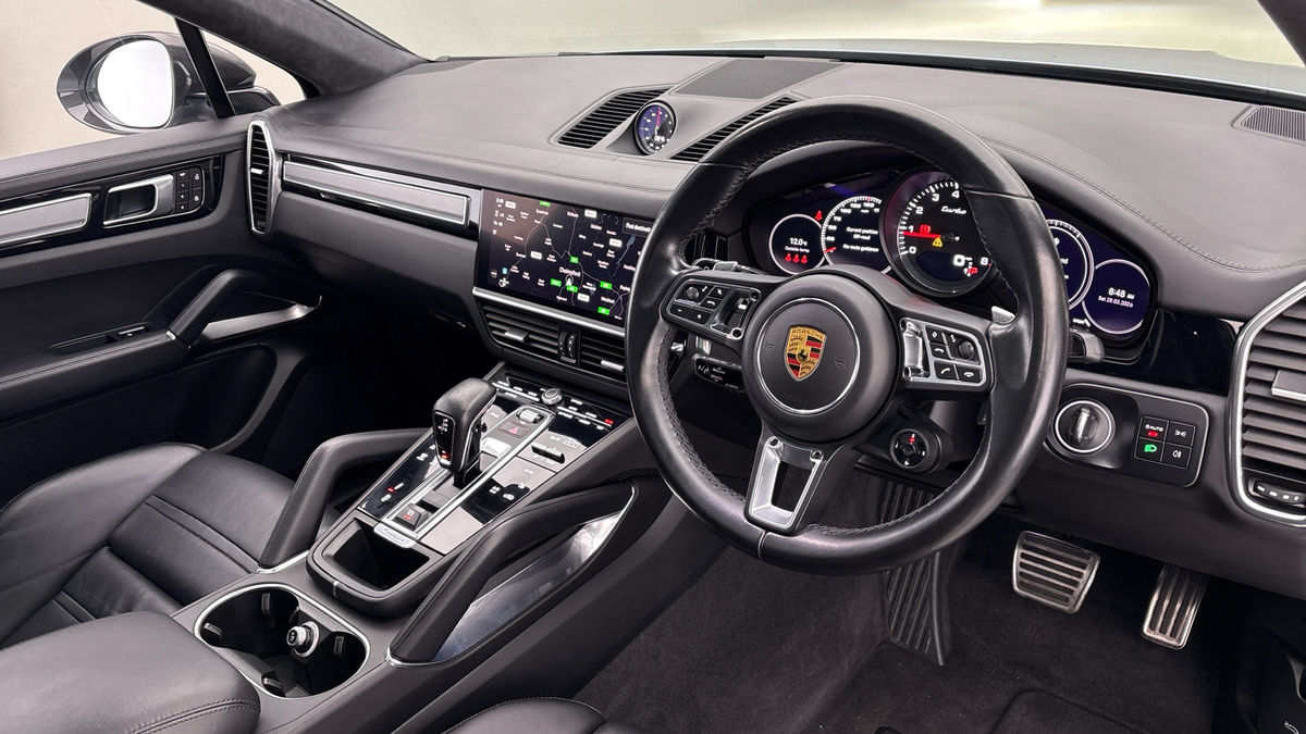 Porsche Cayenne Image 5