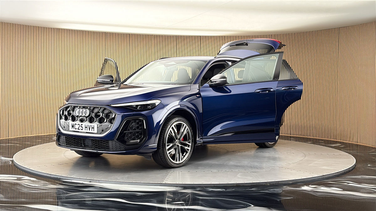 More views of Audi Q5