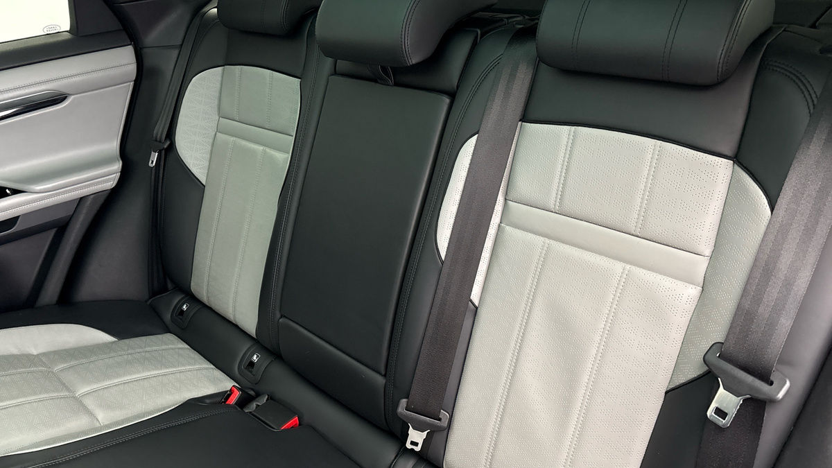 Land Rover Range Rover Evoque Image 8