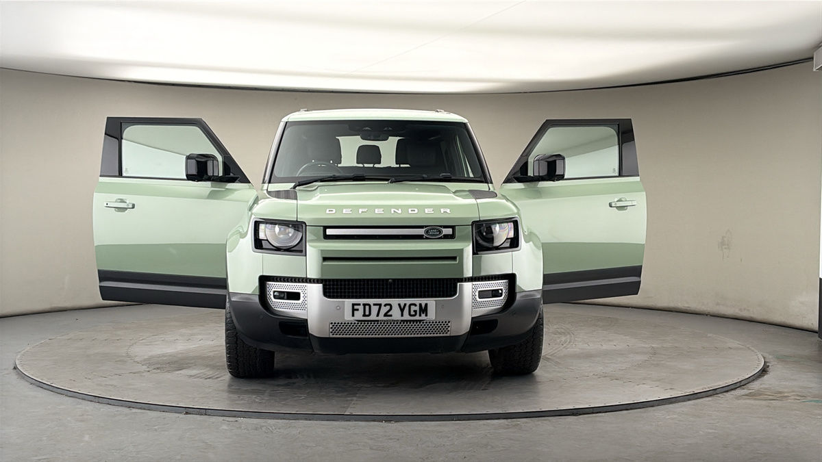 More views of Land Rover Defender 90