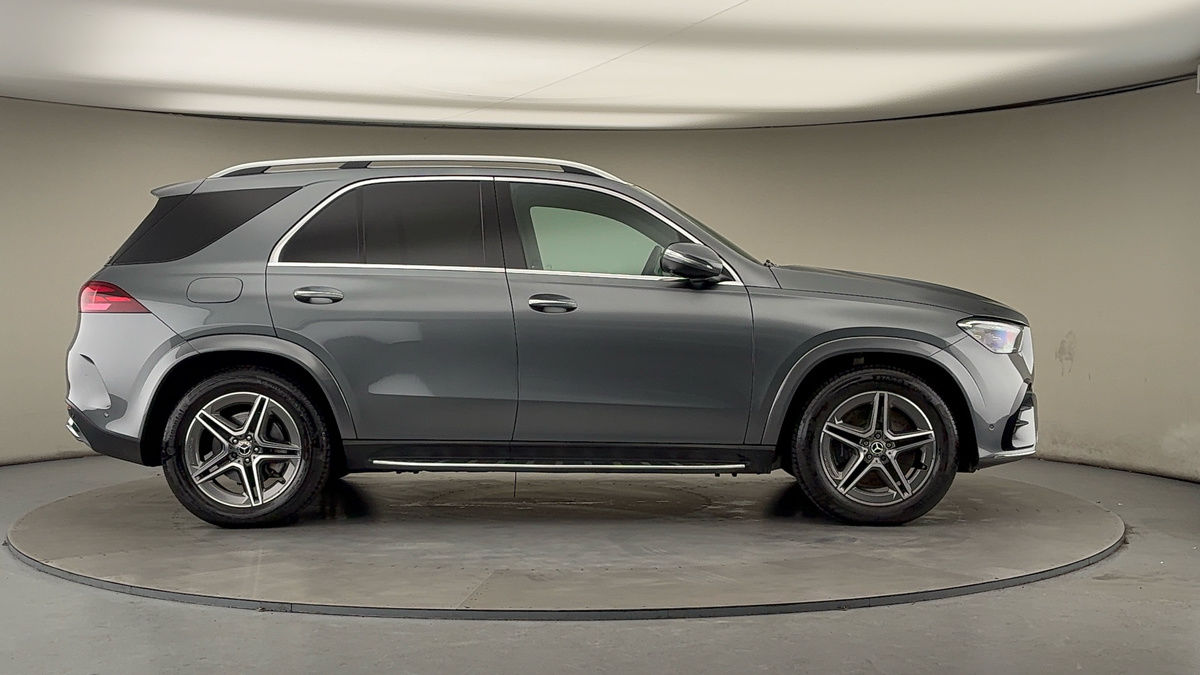 Mercedes-Benz GLE Image 16