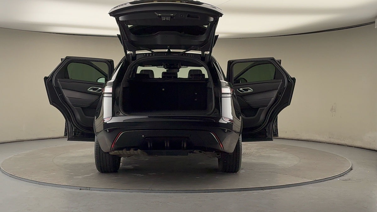 More views of Land Rover Range Rover Velar