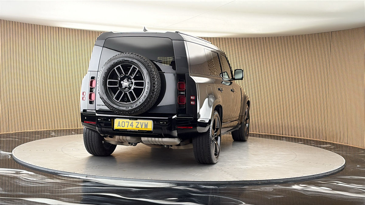 More views of Land Rover Defender 110