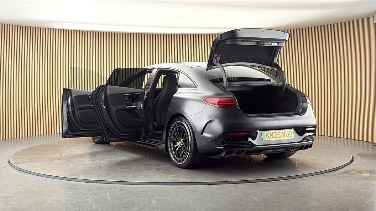 Mercedes-Benz EQE Image 23
