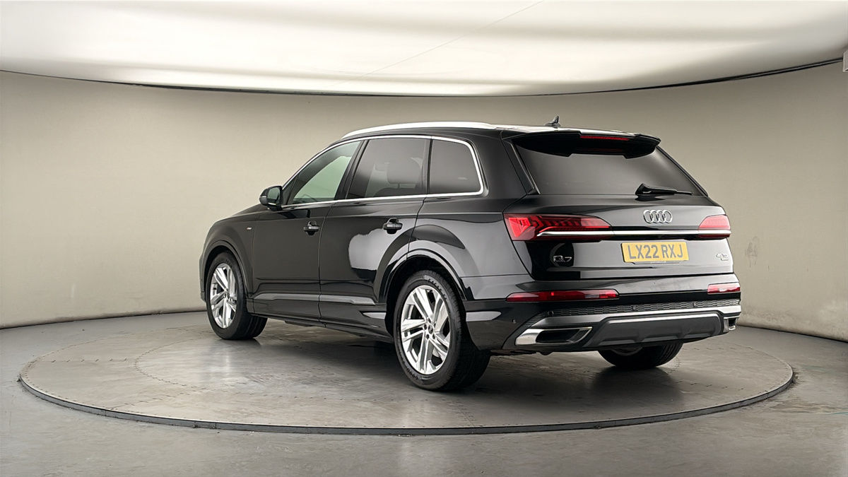 Audi Q7 Image 2