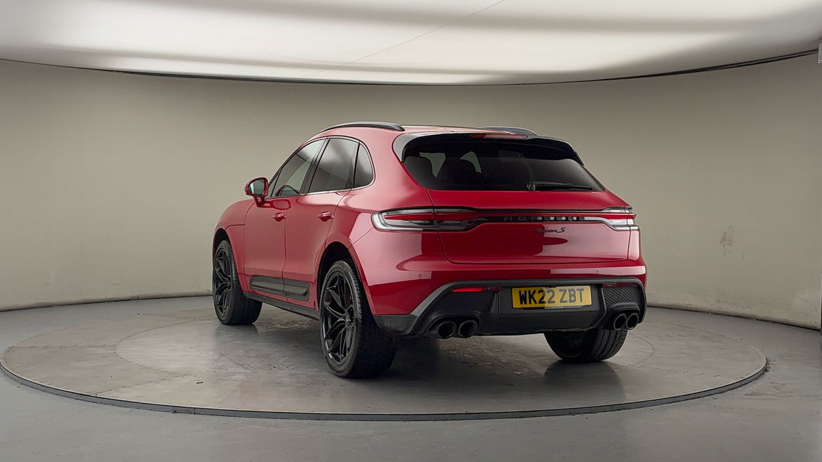More views of Porsche Macan