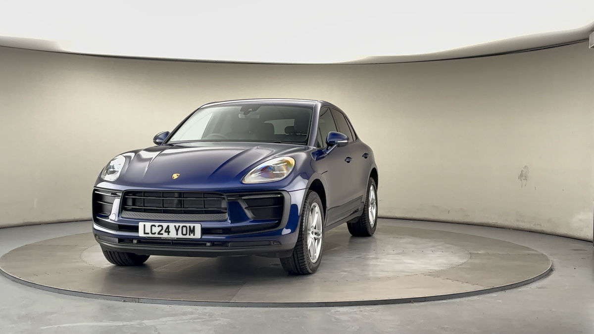 More views of Porsche Macan