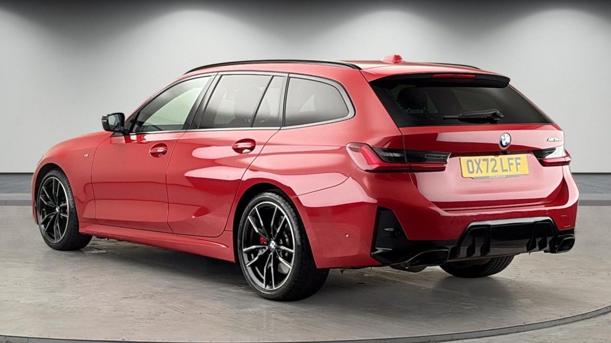 BMW 3 Series Image 2