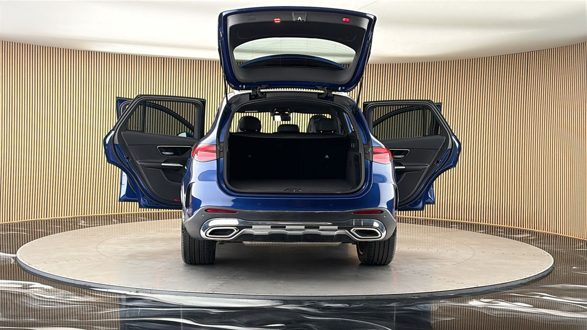 More views of Mercedes-Benz GLC