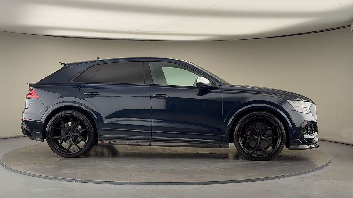 More views of Audi RSQ8