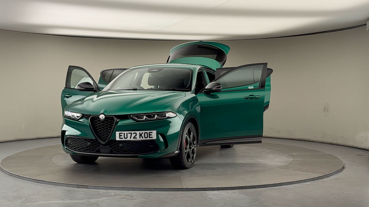 More views of Alfa Romeo Tonale