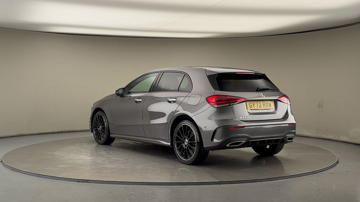 Mercedes-Benz A Class Image 2