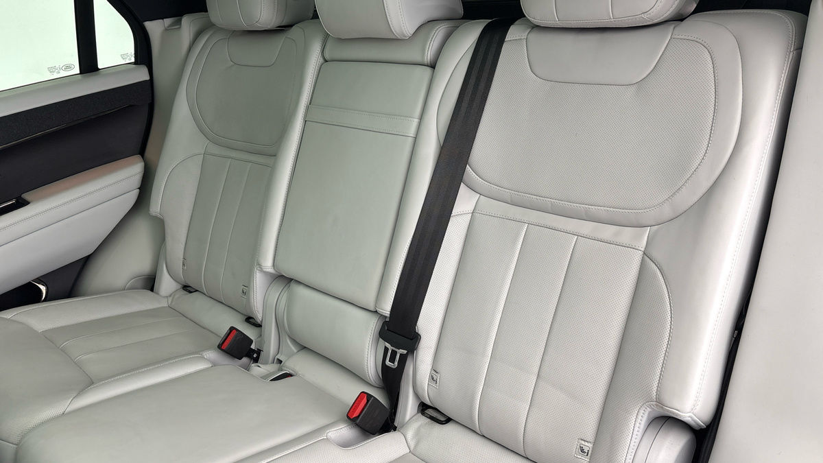 Land Rover Range Rover Sport Image 8