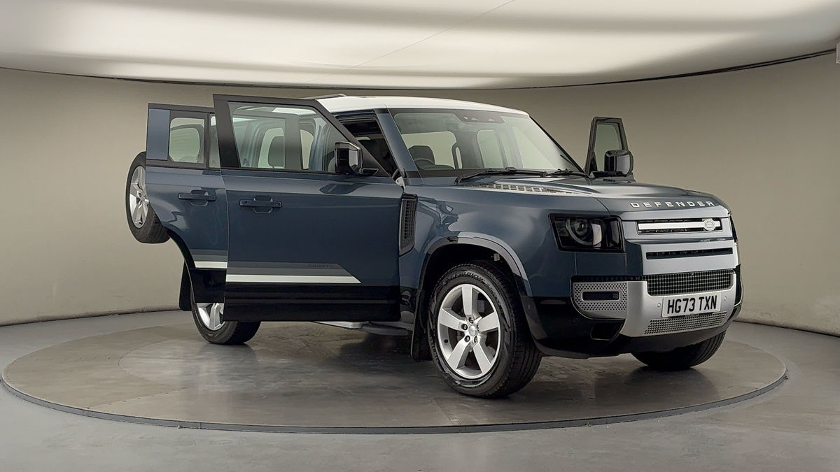 More views of Land Rover Defender 110