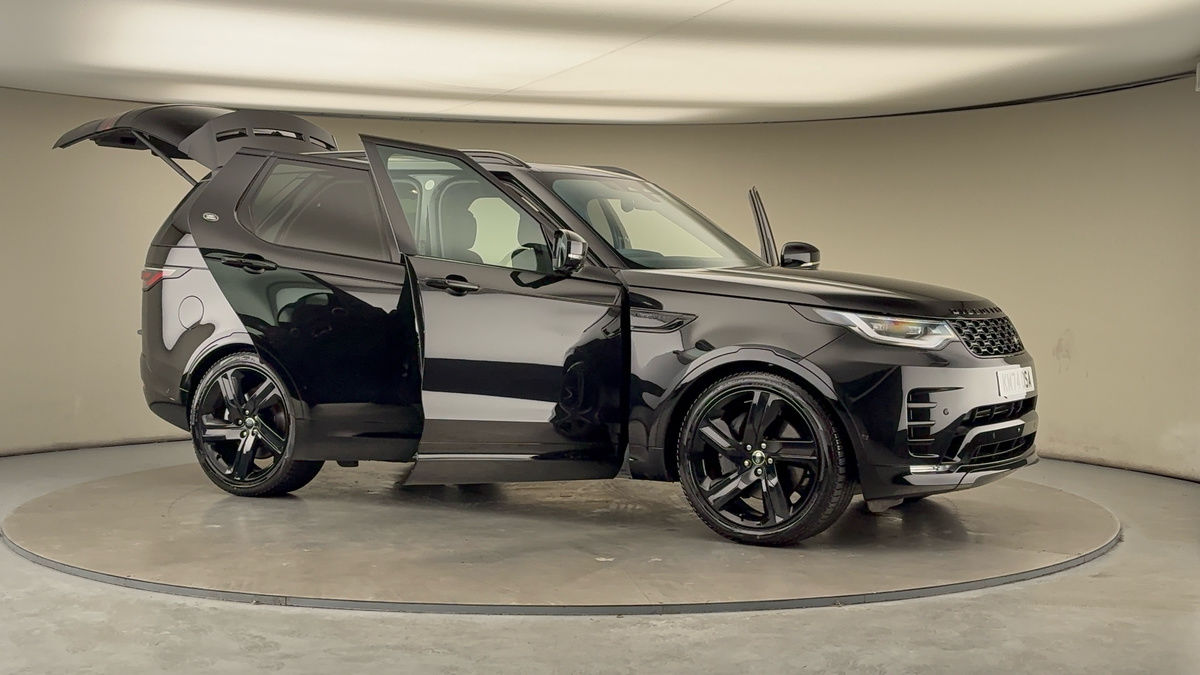 More views of Land Rover Discovery