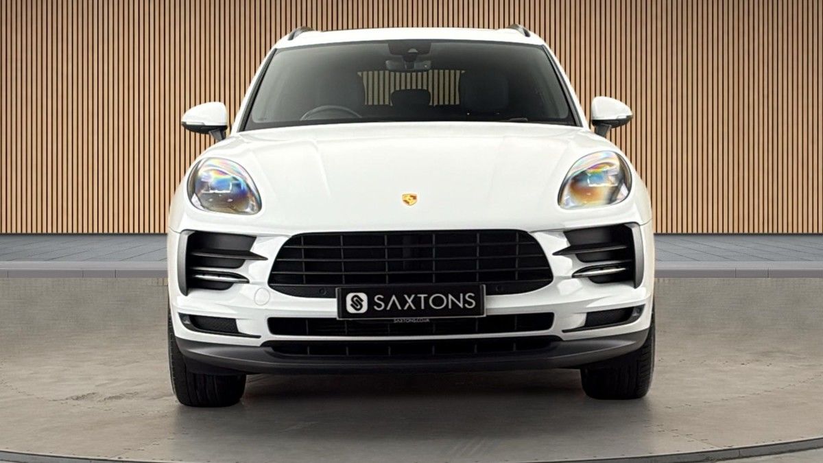Porsche Macan Image 3