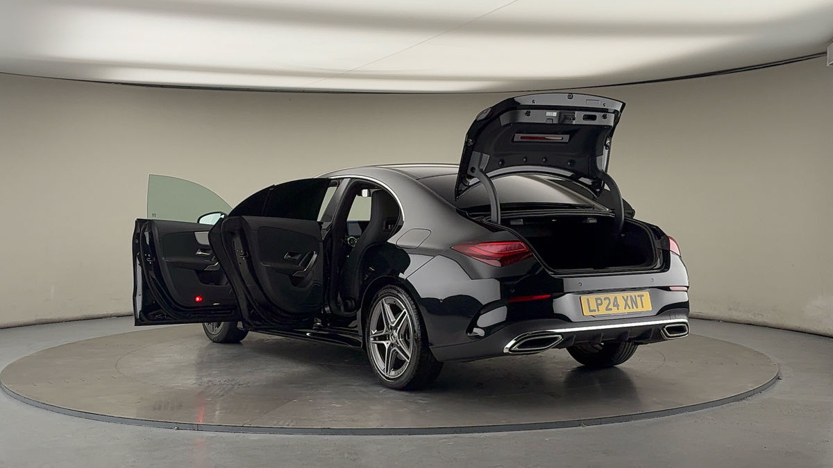 Mercedes-Benz CLA Image 23