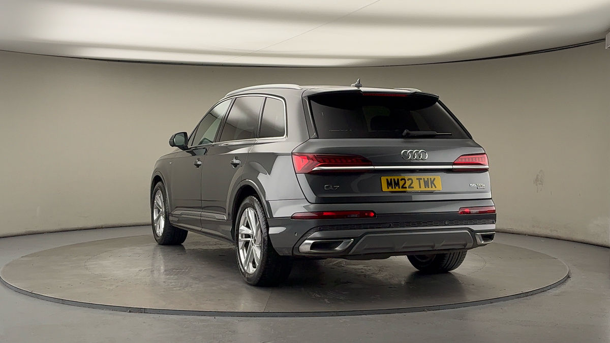 More views of Audi Q7