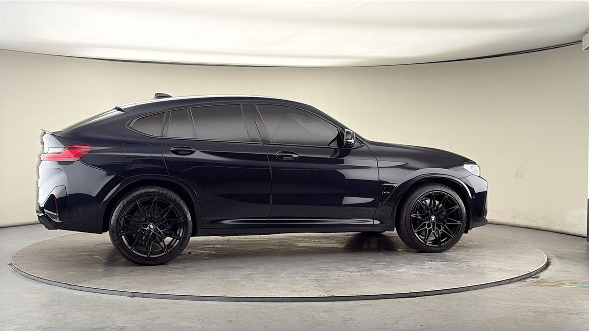 More views of BMW X4 M