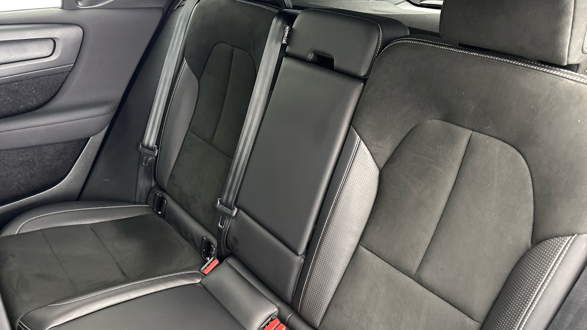 Volvo XC40 Image 8
