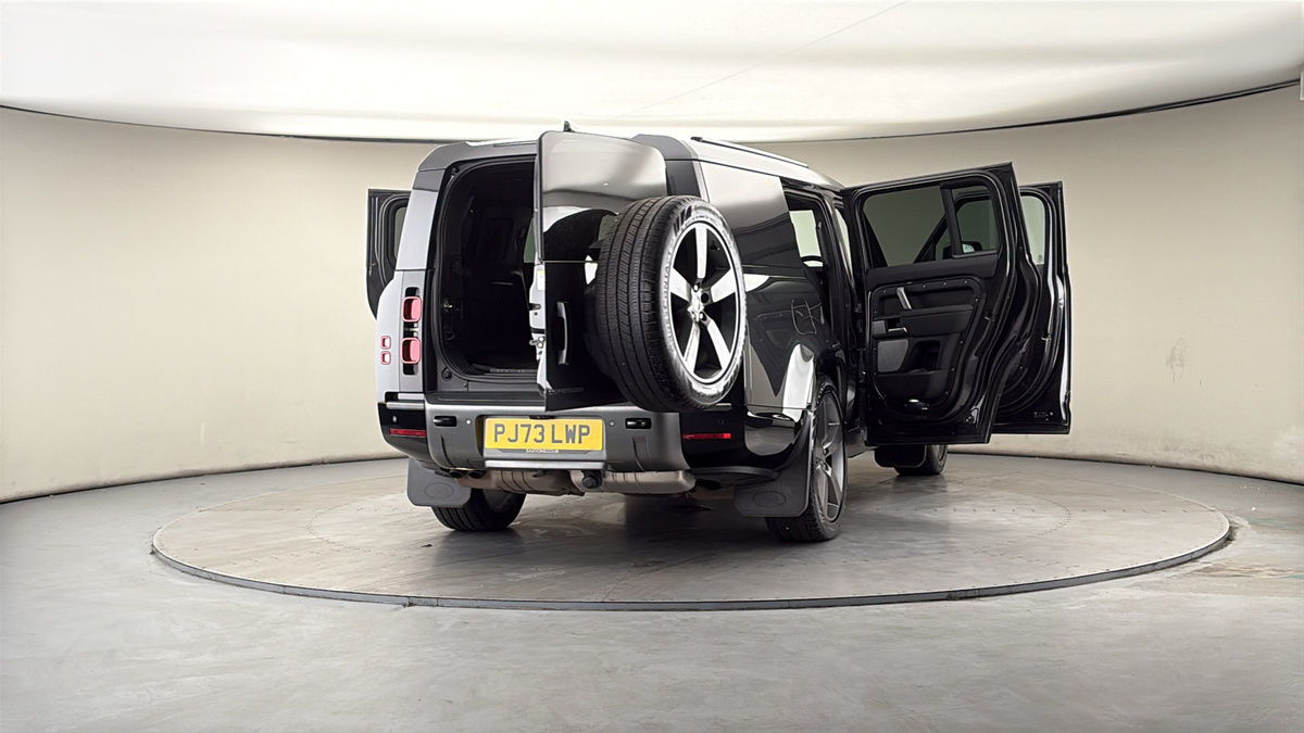 More views of Land Rover Defender 130