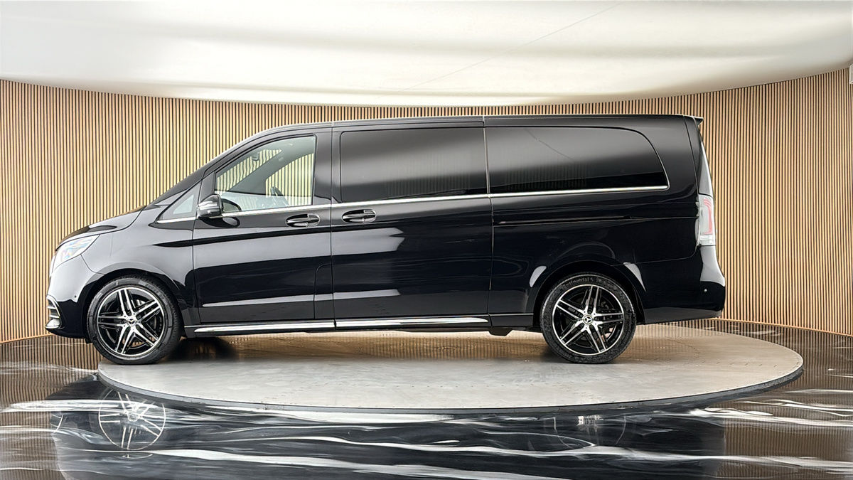 Mercedes-Benz V Class Image 15