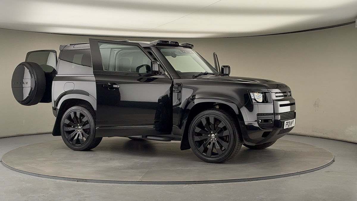 More views of Land Rover Defender 90