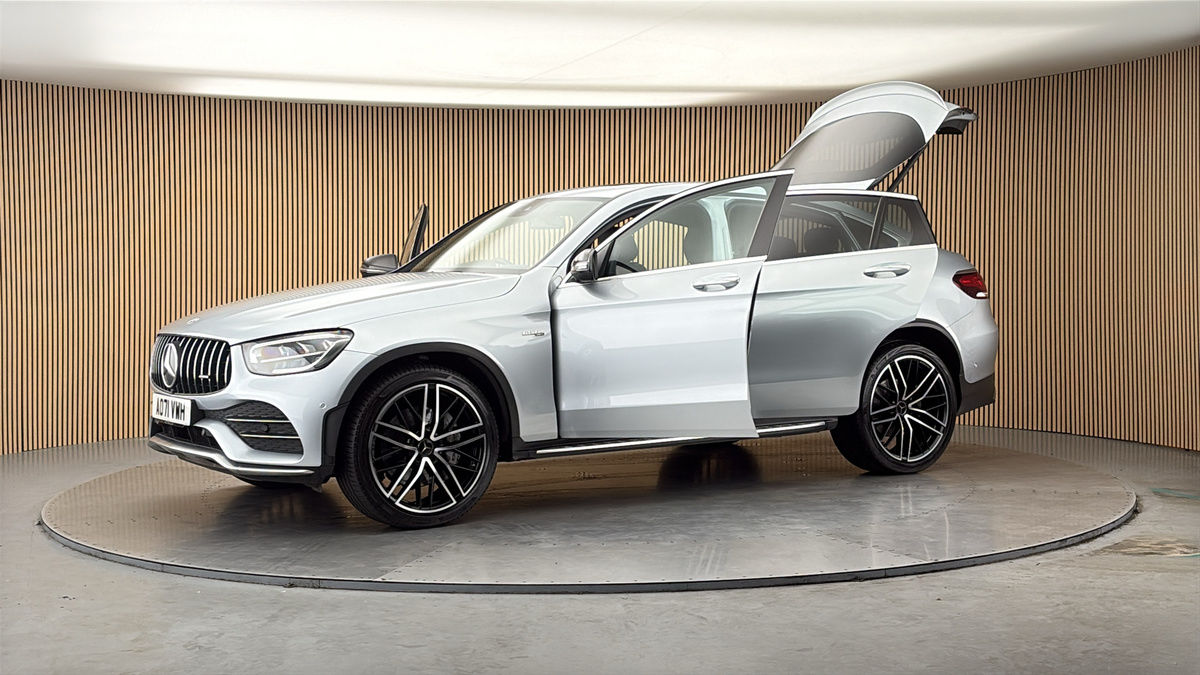 More views of Mercedes-Benz GLC